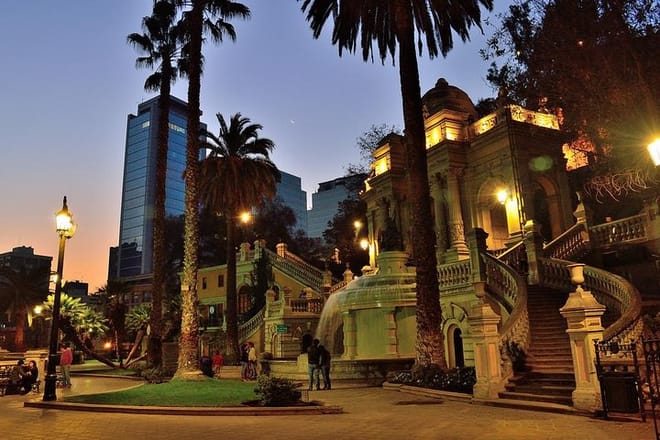 Private Night City Tour with San Cristobal Hill And Dinner Show