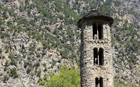 Cultural Walking Tour of Andorra la Vella's Highlights