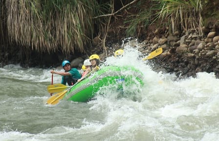 Full-Day Rafting and Zip-lining Adventure in San Ramón
