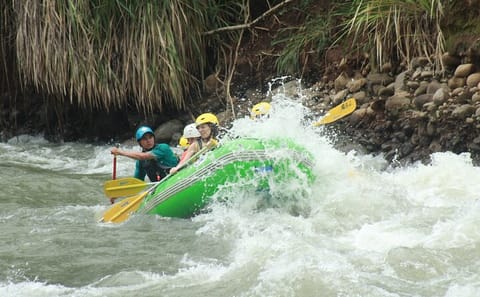 Full-Day Rafting and Zip-lining Adventure in San Ramón