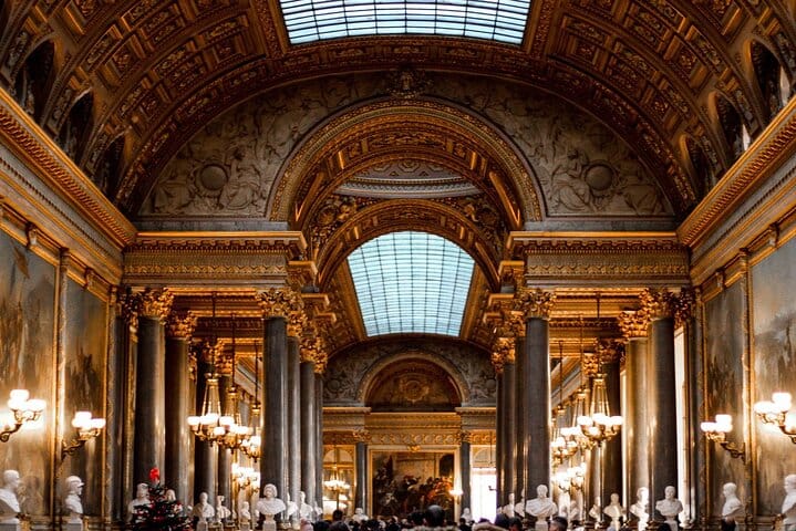 Private Vintage Car Tour with Versailles & CDG Airport Transfers 7