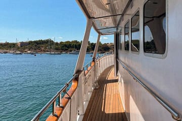 Full Day Round Malta Boat Cruise with Lunch and Swim Stops