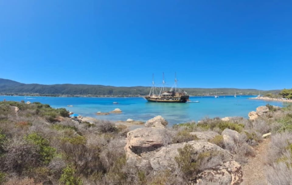 Blue Lagoon Cruise and Diaporos Island Day Trip from Thessaloniki