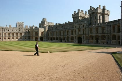 Royal Windsor Castle, Private Tour includes Admission with Audio Guides