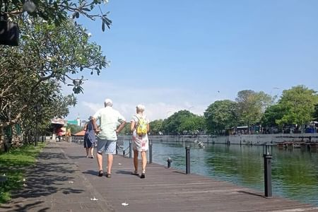 Port Passenger Jetty to Colombo Highlight with Floating Market