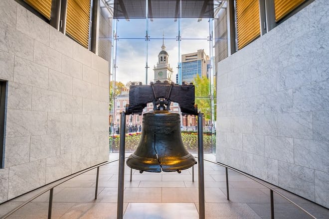 Explore the Landmarks of Philadelphia from New York