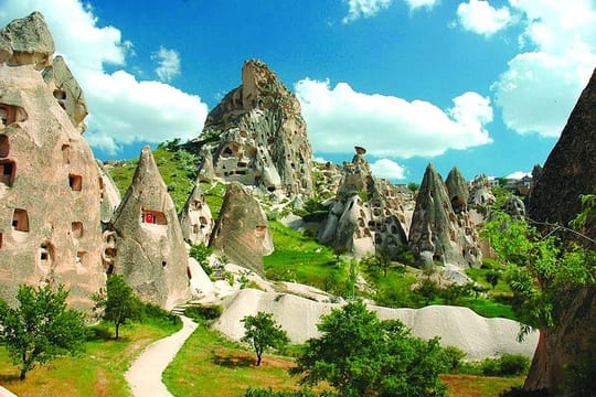 Cappadocia: South Green Tour with Trekking in Ihlara Valley