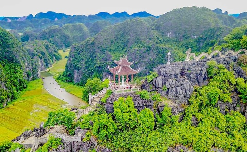 Ninh Binh Day Tour from Hanoi: Hoa Lu, Tam Coc, and Dragon Mountain