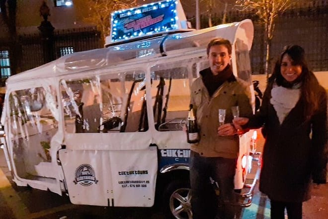 Engagement in Tuk-Tuk Tours City