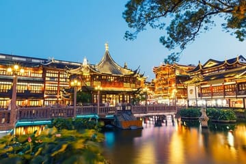 Private Tour of Historic and Modern Landmarks in Shanghai
