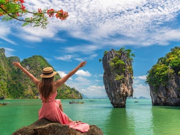 Khao Lak : Phang Nga Bay and James Bond Island Tour by Luxury Longtail Boat