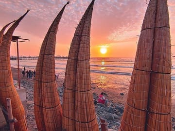Chan Chan Ruins and Huanchaco Beach Tour in Trujillo