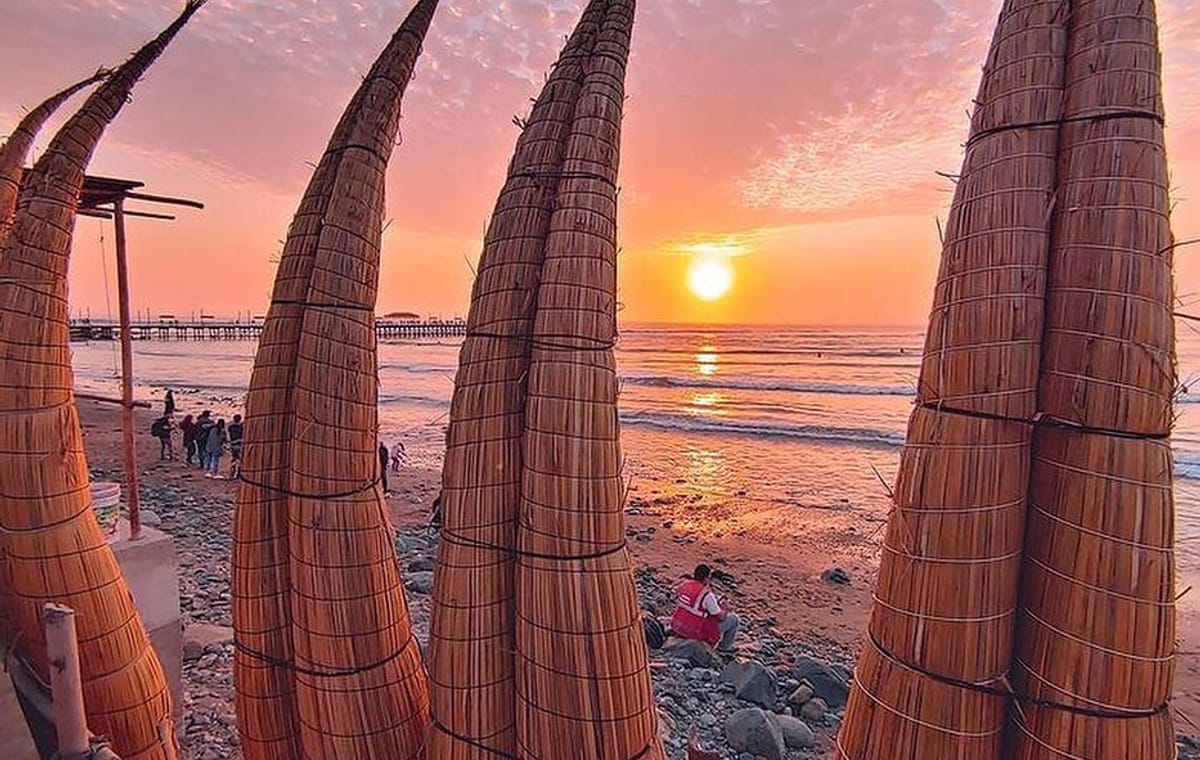 Chan Chan Ruins and Huanchaco Beach Tour in Trujillo