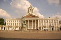 Full-Day Private Tour of Brussels with Eiffel Tower Photoshoot  2
