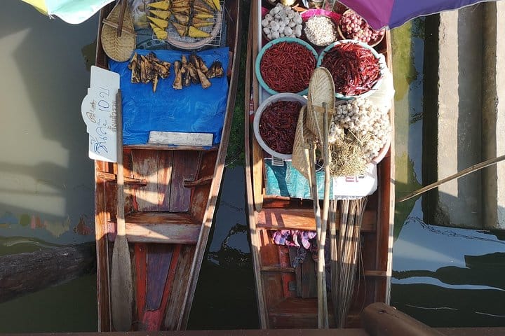 Thaka Floating Market: Thailand’s Most Authentic Experience 7