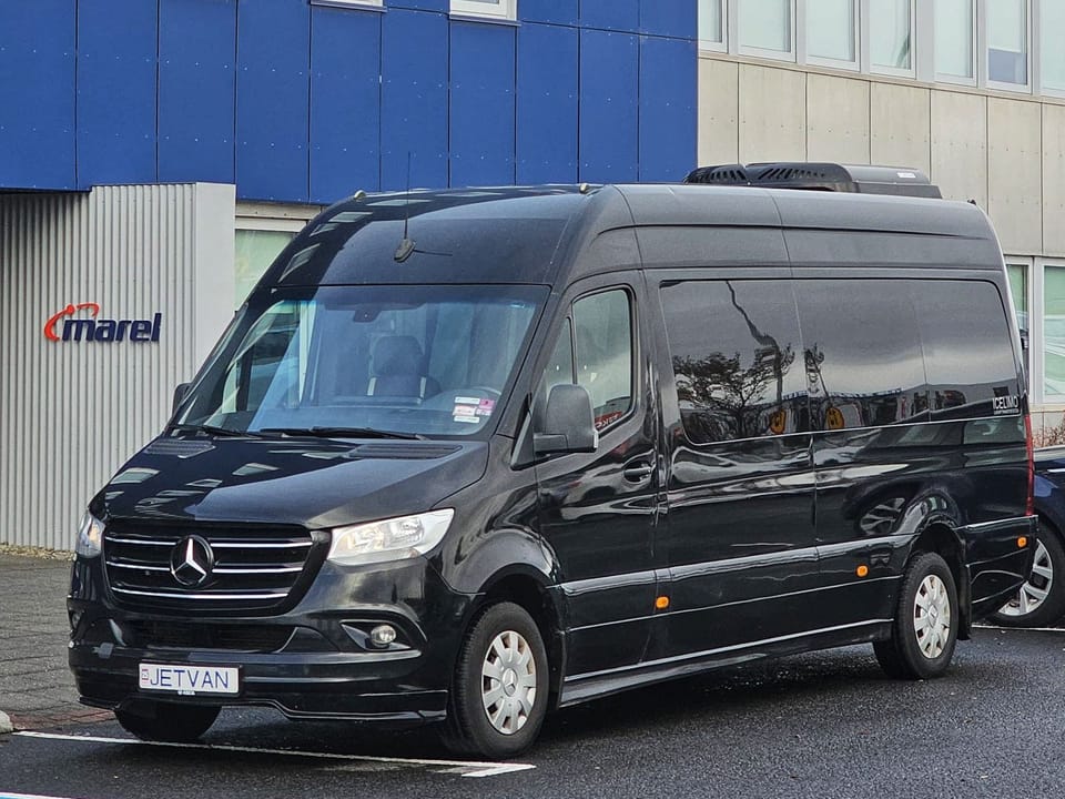 Private Transfer Reykjavik → Blue Lagoon - Jetvan 10 pax — Icelimo Luxury Travel