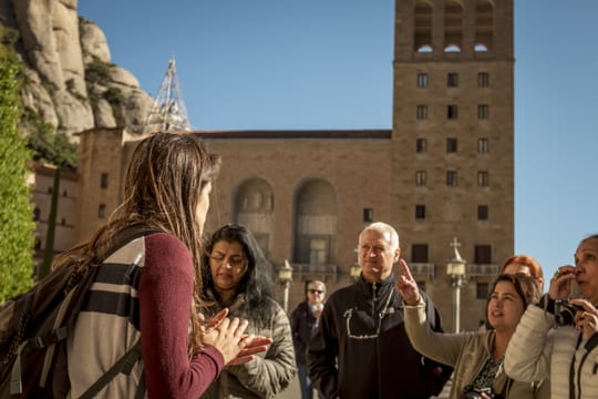 Montserrat, Tapas & Wine