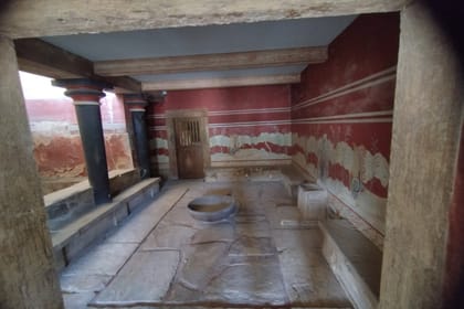 Knossos Palace , Museum & Heraklion city private tour