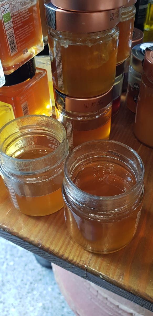 Discover and shop in the food markets of hidden Athens