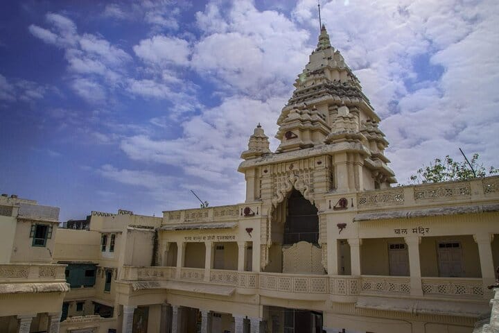 Ahmedabad to Unity Heights: Heritage and Nature Expedition