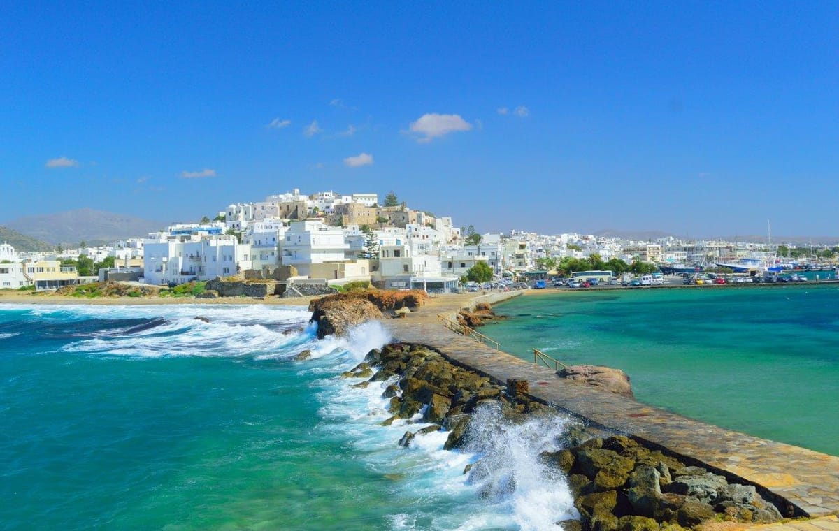 Escape to Naxos, 3 Days