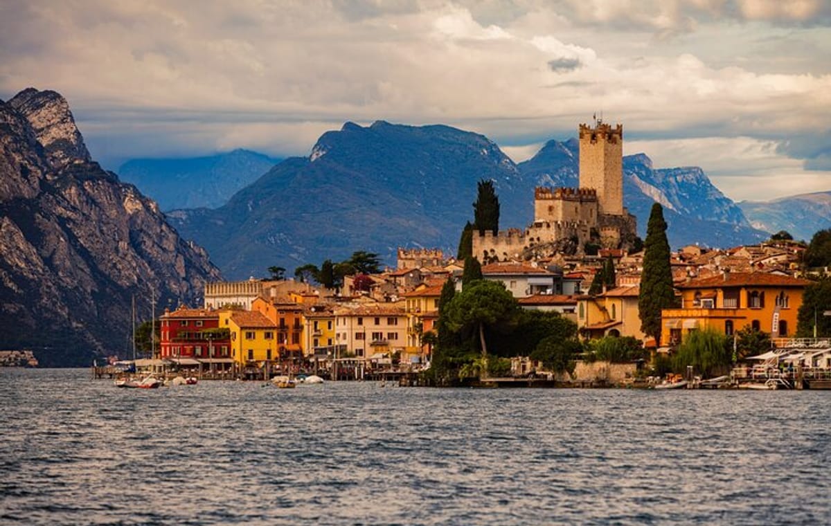 Private Photo Shoot Session in Lake Garda