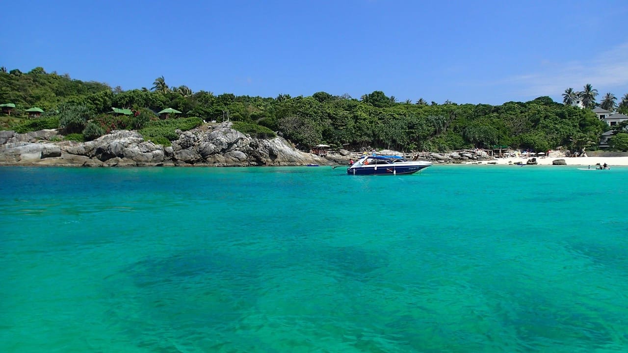 Banana Beach and Racha Island by Speedboat 6