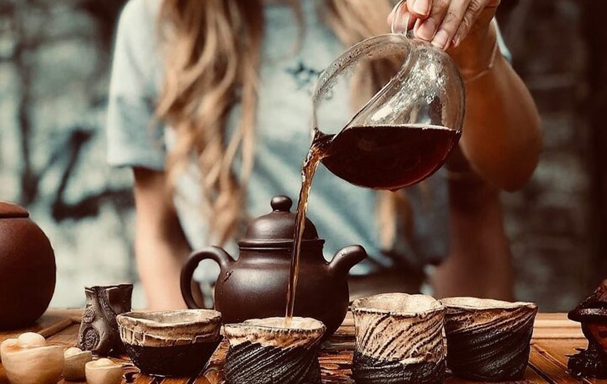 Georgian Tea Tasting and Walking Tour at Tbilisi