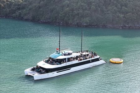 Luxury Catamaran Cruise Tour: Kayak & Explore Halong and Lan Ha Bay