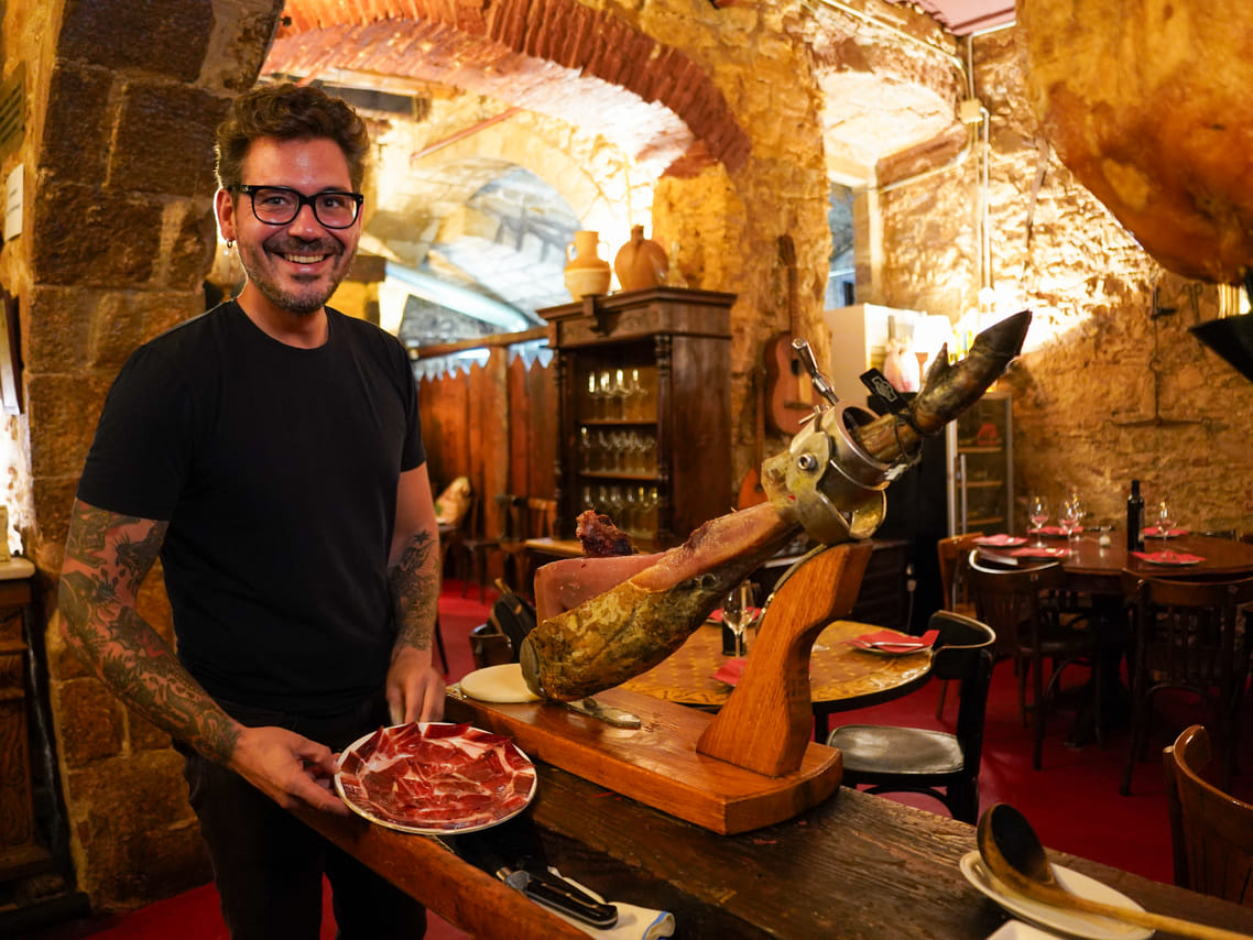 Evening Tapas & Wine Tour 4