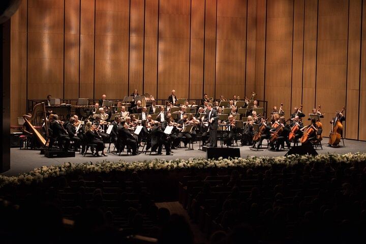 Burj Khalifa + Dubai Opera Tour with Optional Private Transfer 