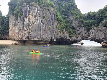 Ha noi: 3D- Halong, Lan ha bay classic cruise, Ninh Binh full day