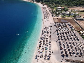 Antisamos Beach