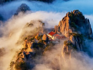 1-Day Mt. Huangshan Tour with Optional Hongcun & Xidi Village