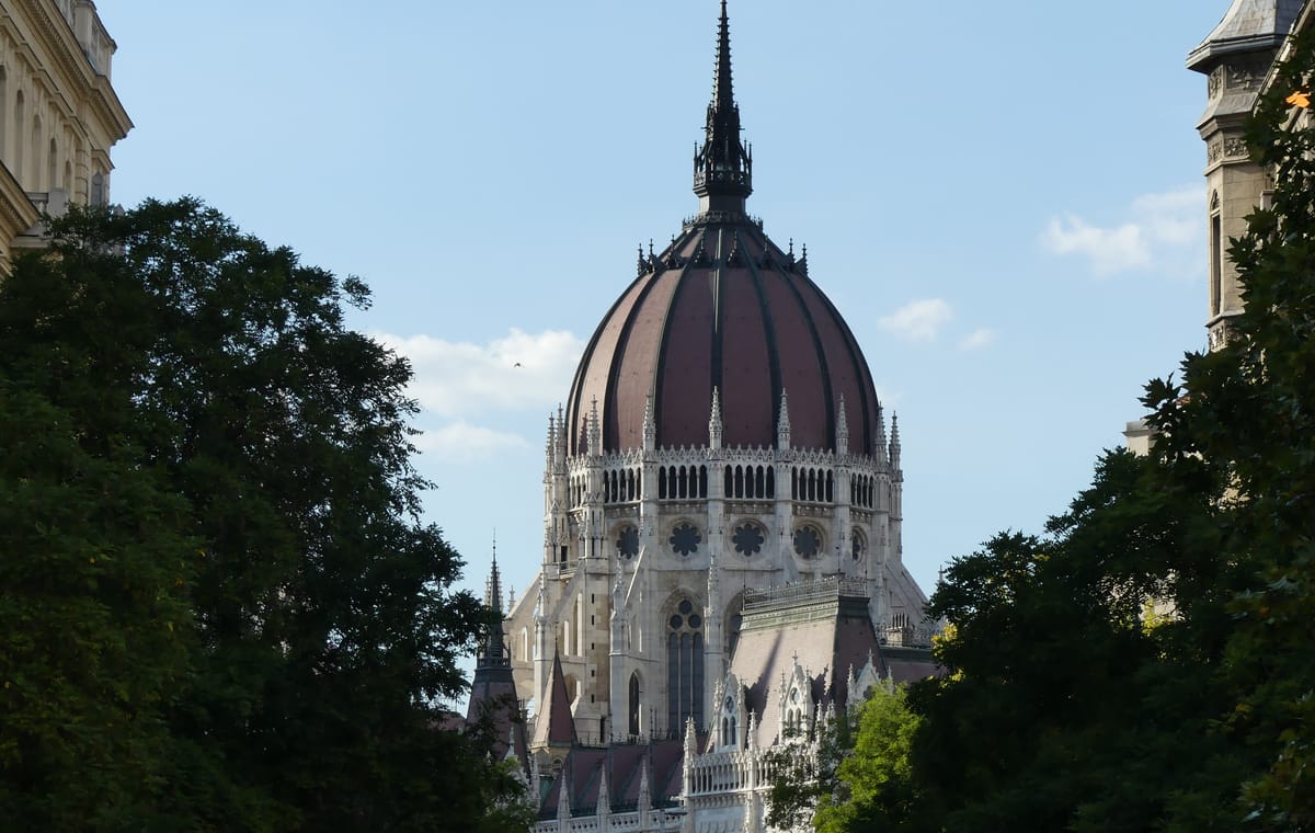 Walking Tour of Pest: Explore Budapest's Historic Sights