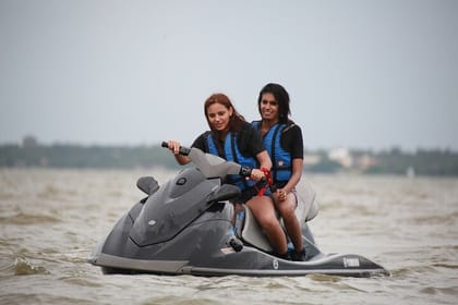 Private Jet Skiing in Trincomalee