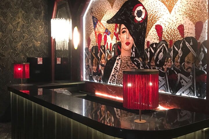 4 hours Paris Night Tour with Paradis Latin  4