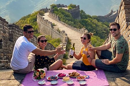 Private Sunset Picnic Tour at Huanghuacheng Great Wall