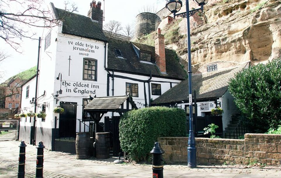 Private 2-Hour Walking Tour of Nottingham's History and Culture