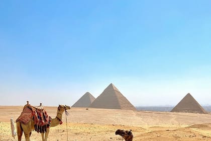 8-Hour Private Tour of the Pyramids, Egyptian Museum and Bazaar from Cairo