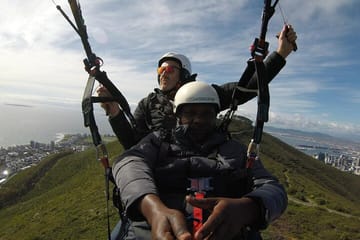 Cape Town Half-Day Tandem Paragliding and Wine Tasting Tour