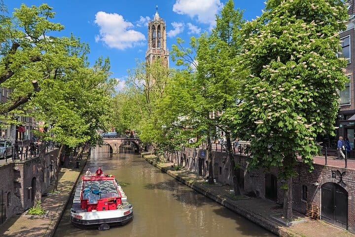 Utrecht Monster Mystery: Exploration Game and Tour 7