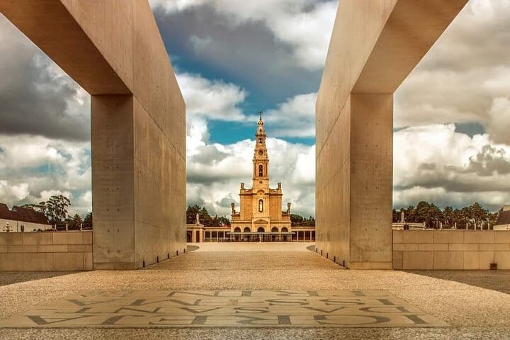 FATIMA: Private Tour to Shrine and Shepherds’ house from Porto