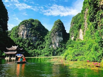 1 Day Luxury Ninh Binh Tour Bai Dinh and Trang An Boat Trip