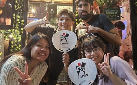 Tokyo Private Magic Show & Lesson with Disney-Certified Magician