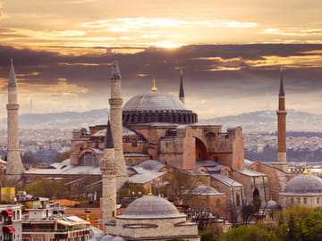5-Day Private Tour of Istanbul and Cappadocia with Flights