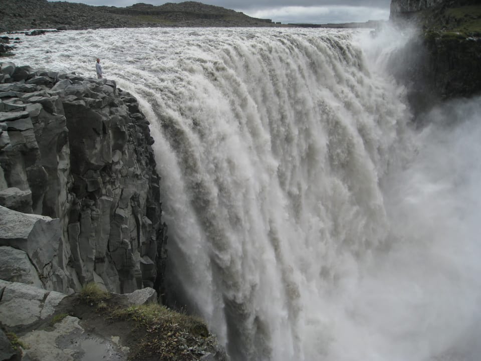 Diamond circle, waterfalls and amazing landscapes — Star Travel