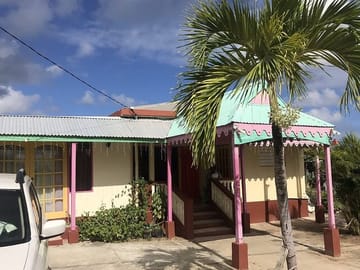 Culinary Culture Tour in Philipsburg and Simpson Bay, Sint Maarten