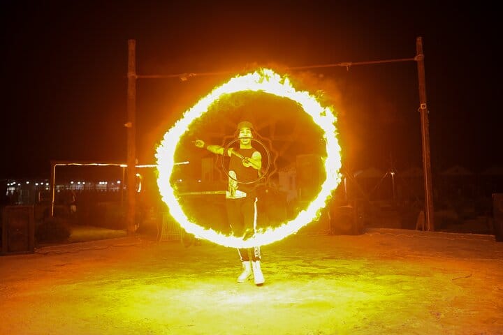 Cairo VIP Night in Giza: Bedouin Dinner, Live Show & Photographer