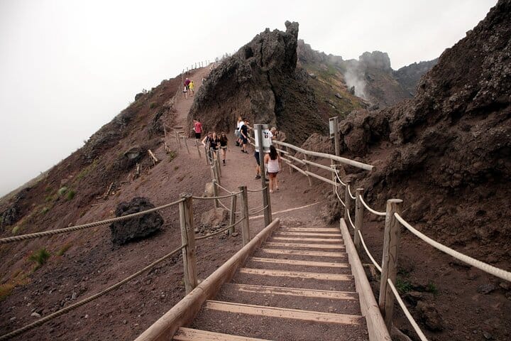 The Ancient World: Private Pompeii, Herculaneum & Vesuvius 7